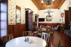 Posezení v ubytování HOTEL CASA BAEZ