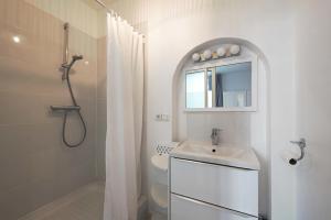 Kúpeľňa v ubytovaní Cosy Studio- Bonne Nouvelle