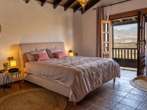 Una cama o camas en una habitación de Villa in Fuerteventura with private pool