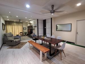 Гостиная зона в Enarahomes Shah Alam