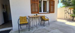 Balkón nebo terasa v ubytování Apartment Bosiljak