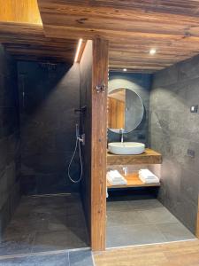Kúpeľňa v ubytovaní Hotel Piccolo Tibet