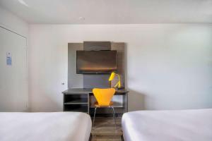 Postel nebo postele na pokoji v ubytování Motel 6-Austin, TX - North