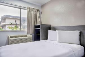 Postel nebo postele na pokoji v ubytování Motel 6-Austin, TX - North