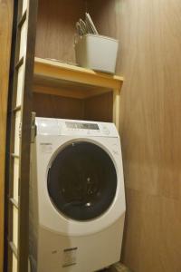 Foto dalla galleria di 野窓 Nomadノマド Tsuwano GuestHouse & Cafe Lounge a Tsuwano