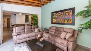 圣米格尔-德阿连德HOLT Nueva Escondida 3BR - Pool, Parking & Patios的相册照片