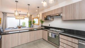 圣米格尔-德阿连德HOLT Nueva Escondida 3BR - Pool, Parking & Patios的相册照片