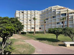 Το κτήριο όπου στεγάζεται  το διαμέρισμα