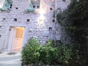 Φωτογραφία από το άλμπουμ του Cosy Studio with breathtaking view στον Γάιο