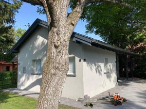 Hoone, kus puhkemaja asub