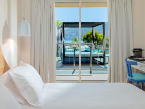 Posteľ alebo postele v izbe v ubytovaní Boutique Hotel H10 Blue Mar - Adults Only