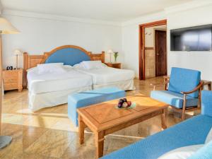 Posteľ alebo postele v izbe v ubytovaní Boutique Hotel H10 Blue Mar - Adults Only