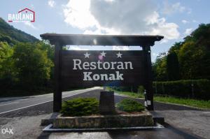 Certificato, attestato, insegna o altro documento esposto da Motel Konak