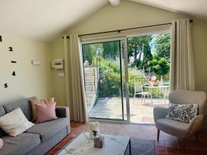 Posedenie v ubytovaní Appart13 piscine chauffée de luxe Belvoir13 à 10 min d Aix
