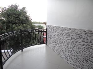 Balkón nebo terasa v ubytování Sami BnB - Apt 04 Makongo after Mlimani City