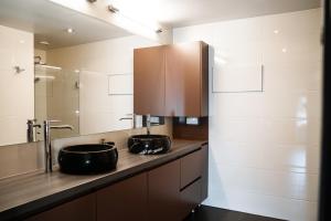 Kuchyň nebo kuchyňský kout v ubytování 8ERA Business Executive Rotermanni Apartments