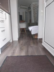 Postel nebo postele na pokoji v ubytování Apartment Happy