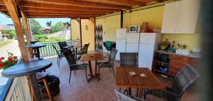 Kuchyň nebo kuchyňský kout v ubytování Hostel Casa Cinderella