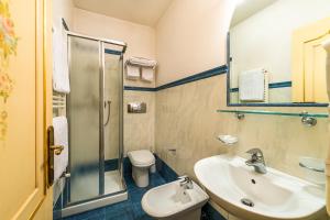Koupelna v ubytování Hotel Al Vagon