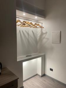 A kitchen or kitchenette at Holiday House Fifteen