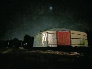 Budova, kde se the luxury tent nachází