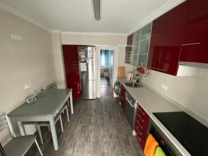 Kuchyňa alebo kuchynka v ubytovaní Luminoso apartamento en Arrasate-Mondragon