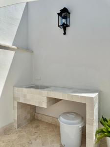 Łazienka w obiekcie Apartamento dúplex con piscina privada en terraza