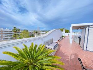 Balkón nebo terasa v ubytování TheHavenEscape Penthouse Pool & Sea View near Barcelona