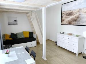Posedenie v ubytovaní Comfortable apartments under the St. Barbara´s Cathedral