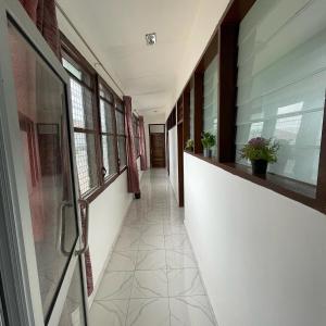 Uma varanda ou terraço em Big & confortable apartment for 6 - Center of Osu La Crescent