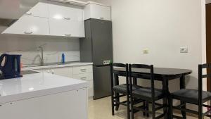 Fotografie z fotogalerie ubytování Ona’s Apartments v destinaci Lushnjë