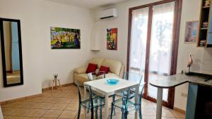 Zdjęcie z galerii obiektu Dimora Rena Dorada - Apartment in Pula, Sardinia, Italy w Puli