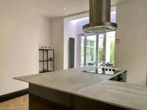 Gallery image of 3 bed house Hyde near Manchester in Hyde