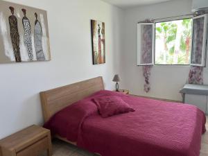 Llit o llits en una habitació de PIPIRI Page Crystal Beach- MARINA C0NCIERGERIE