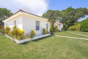 Galería fotográfica de HOUSE WITH A HOT TUB ! ONLY 10 MINS TO THE BEACH en Biscayne Park