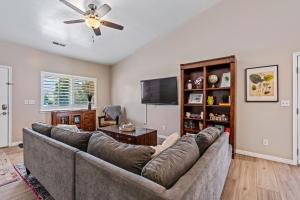 Gallery image of Fully Stocked Home with Hot Tub and Private Yard in Ogden +60 photos