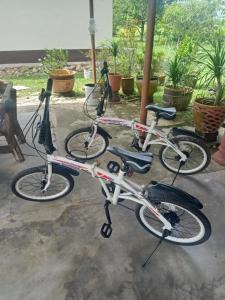 Jízda na kole v ubytování Heal Inn Roomstay - Islamic Chalet nebo okolí