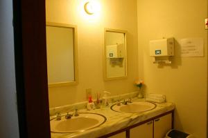 Ванная комната в Pension Marie - Vacation STAY 34201v +15 фотографий