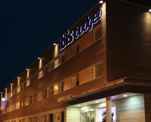 Budova, v ktorej sa hotel nachádza