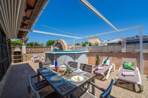 Bazén v ubytovaní Ideal Property Mallorca - Villa Xisco alebo v jeho blízkosti