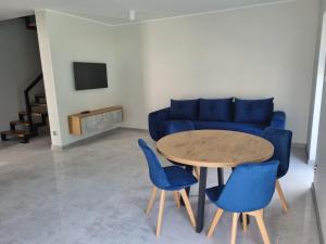 Telewizja i/lub zestaw kina domowego w obiekcie Villa Lipowe Wzgórze