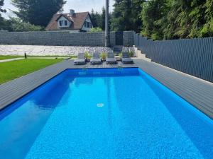 Basen w obiekcie Villa Lipowe Wzgórze lub w pobliżu