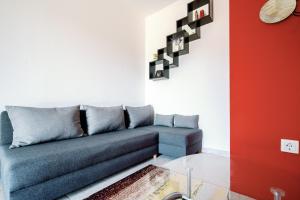 Гостиная зона в Charming little apartment