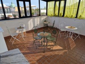 La terrazza delle fate餐廳或用餐的地方
