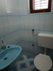 Ένα μπάνιο στο Summer 4 +11 φωτογραφίες