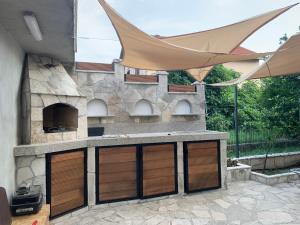 Balkón nebo terasa v ubytování Apartments Simba