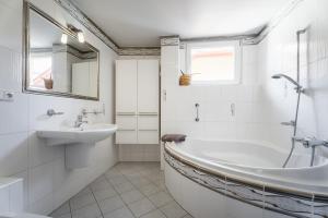 Ένα μπάνιο στο Apartmány Frýda