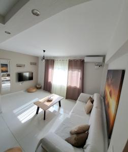 Χώρος καθιστικού στο Xylokastro cozy apartment