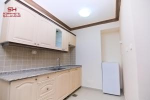 Sedrah Hotel的厨房或小厨房