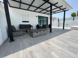Gallery image of Agradable Bungalow con Piscina in Playa del Ingles